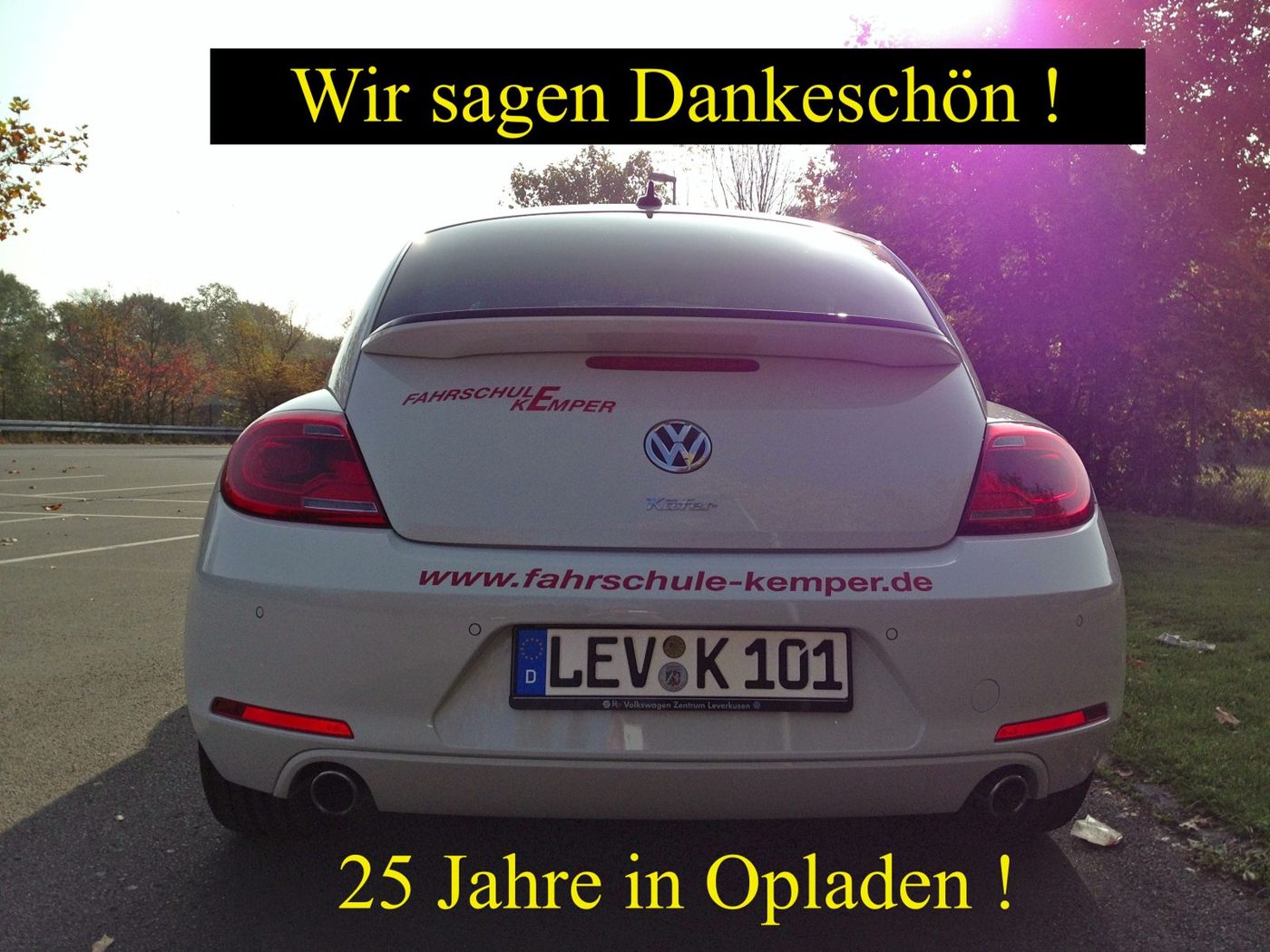 Fahrschul-Beetle mit Kennzeichen LEV K 101 – 25 Jahre in Opladen